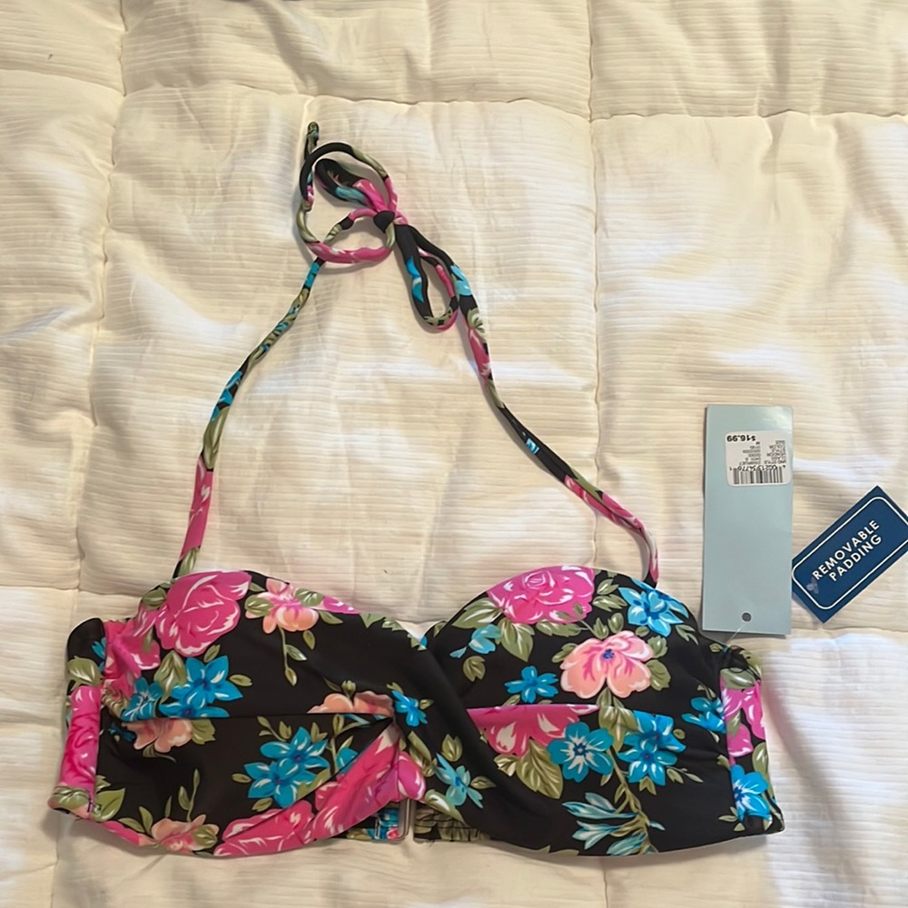Juniors swim top